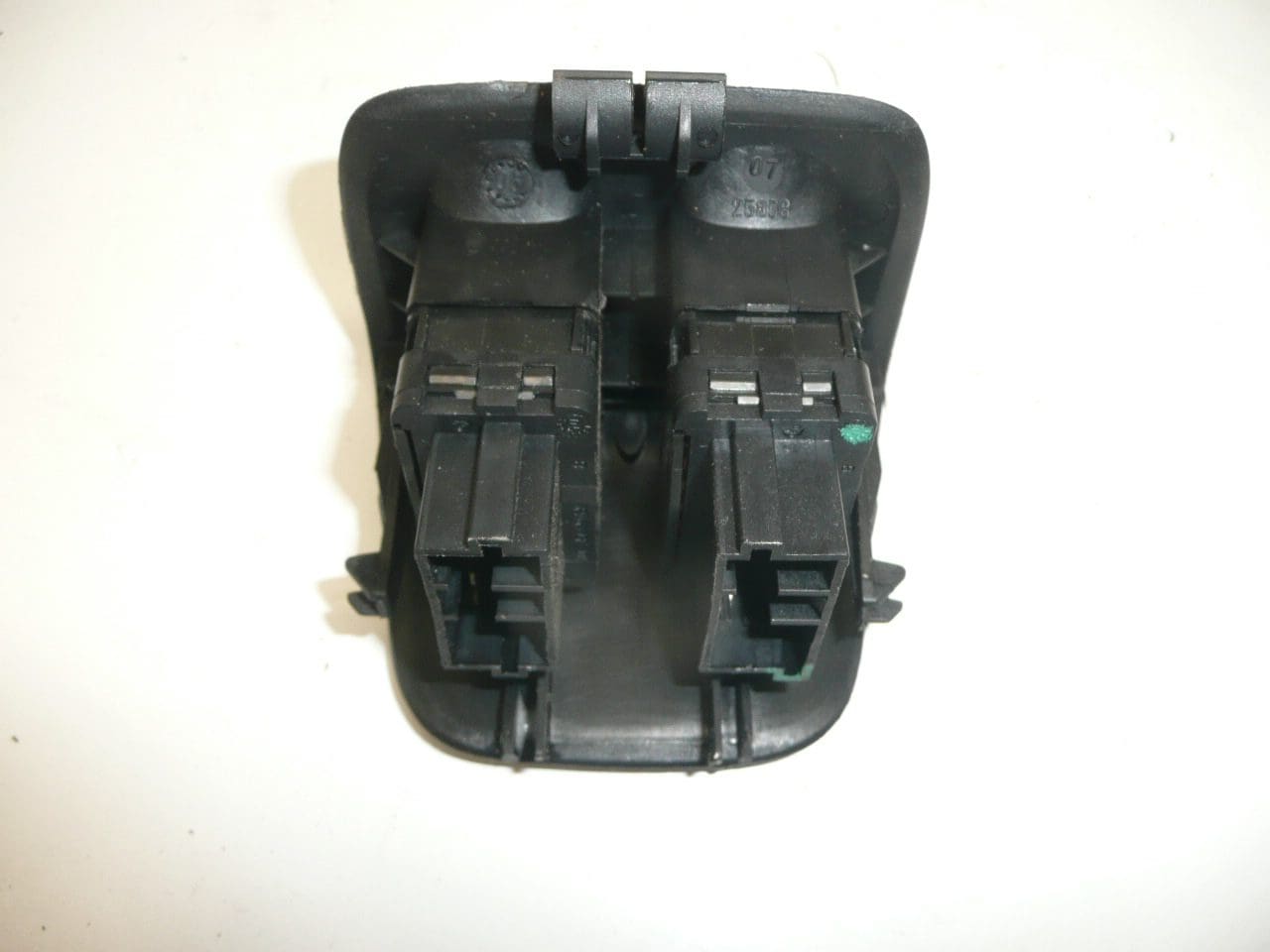 Bouton Lève-vitre Arrière 6552.WW Pour Peugeot 206, 207, C2 (1999-2011) - Référence 96327905XT