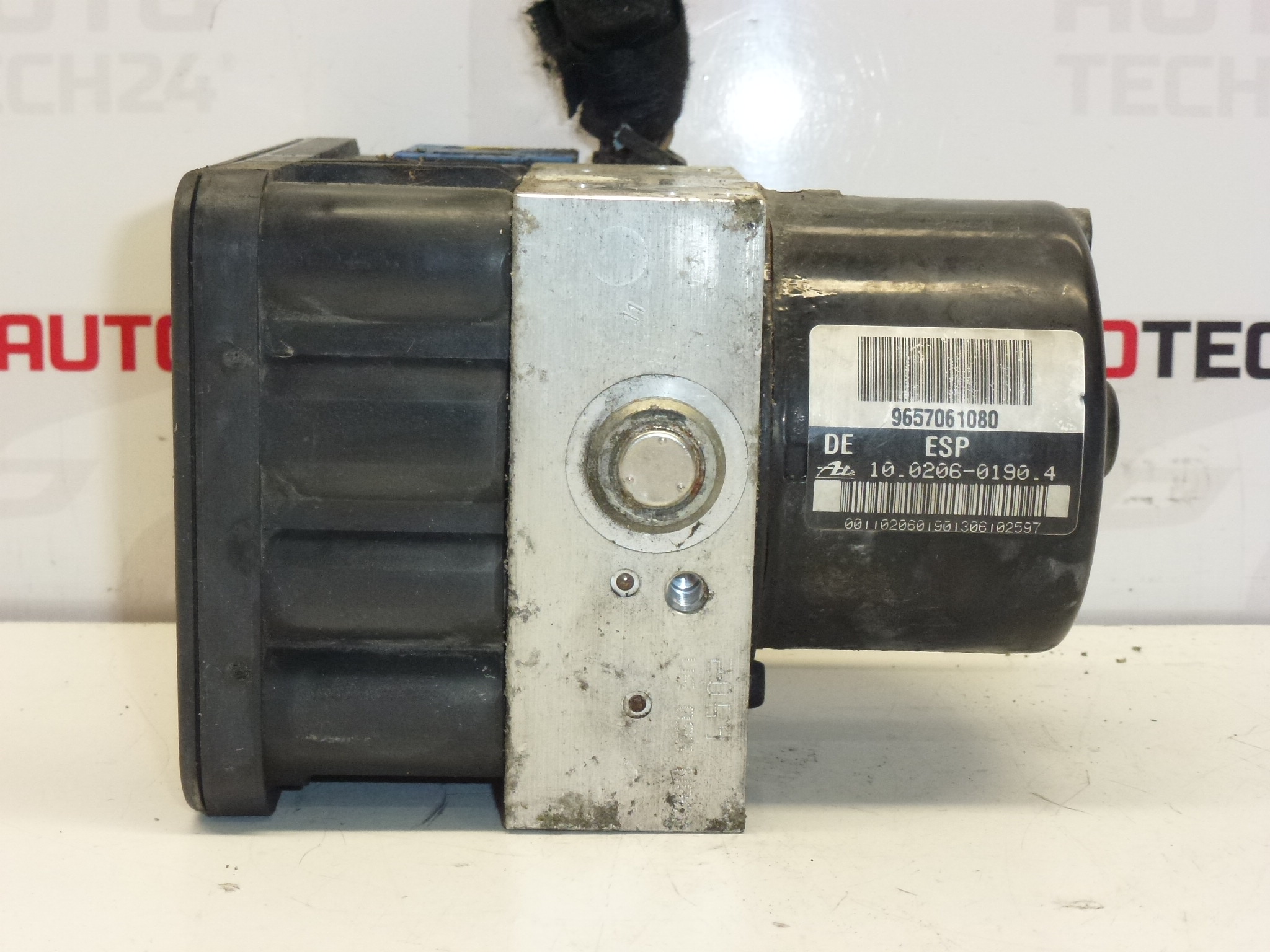 Pompe ABS ESP ATE + câblage Citroën C5 II 10.0960-1140.3 9657061080 – Image 2