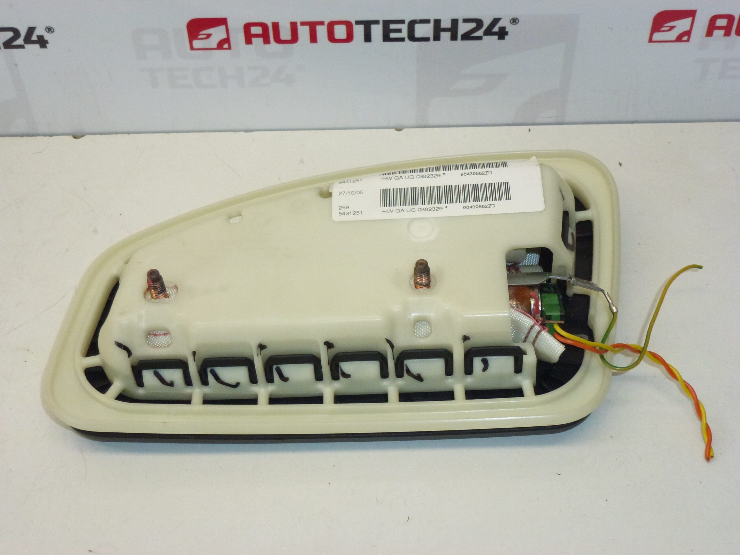 Airbag gauche Peugeot 407 96439582ZD 8216QK – Image 2