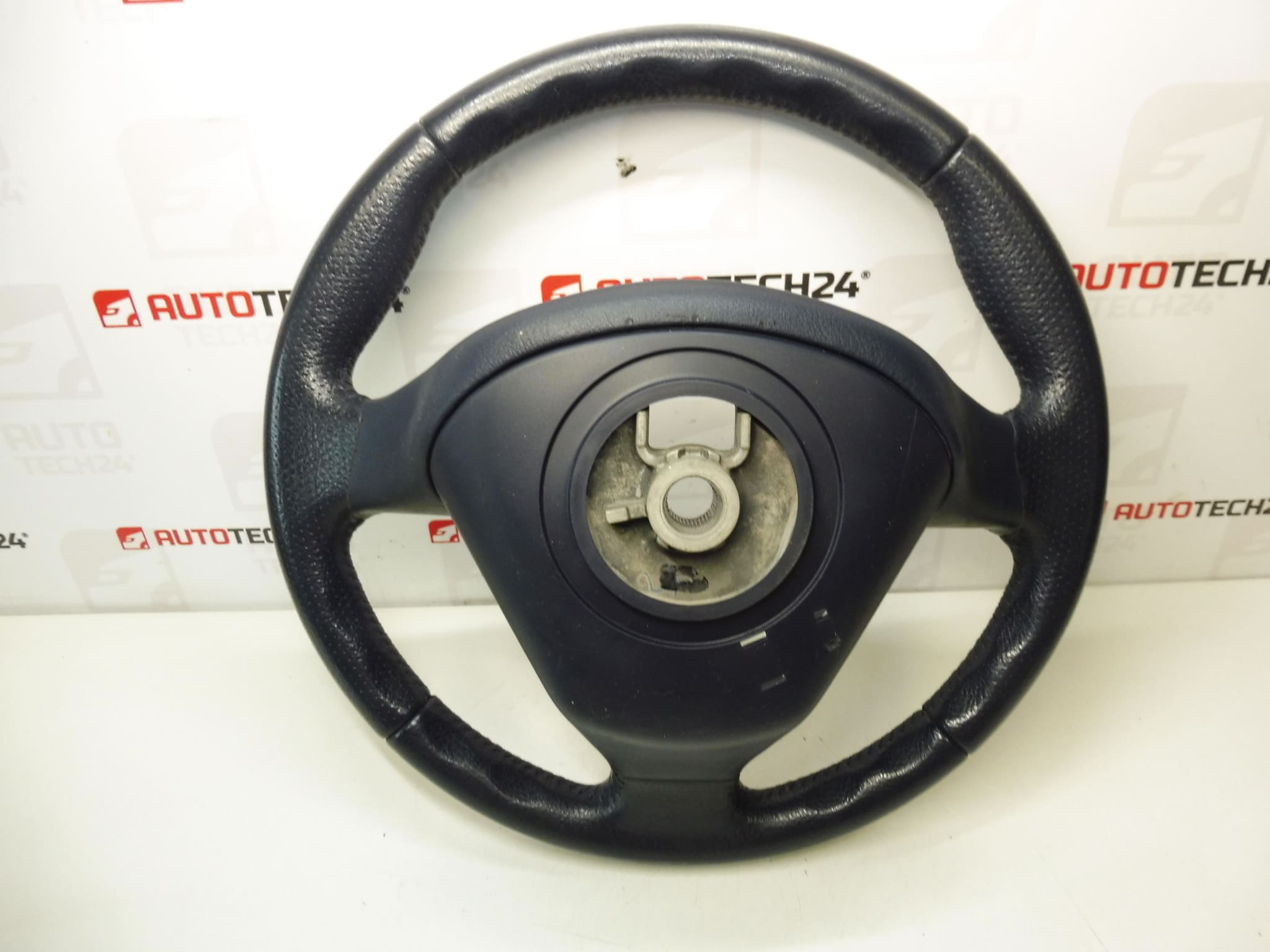 Volant Peugeot 1007 96506736NP 4109FP – Image 2