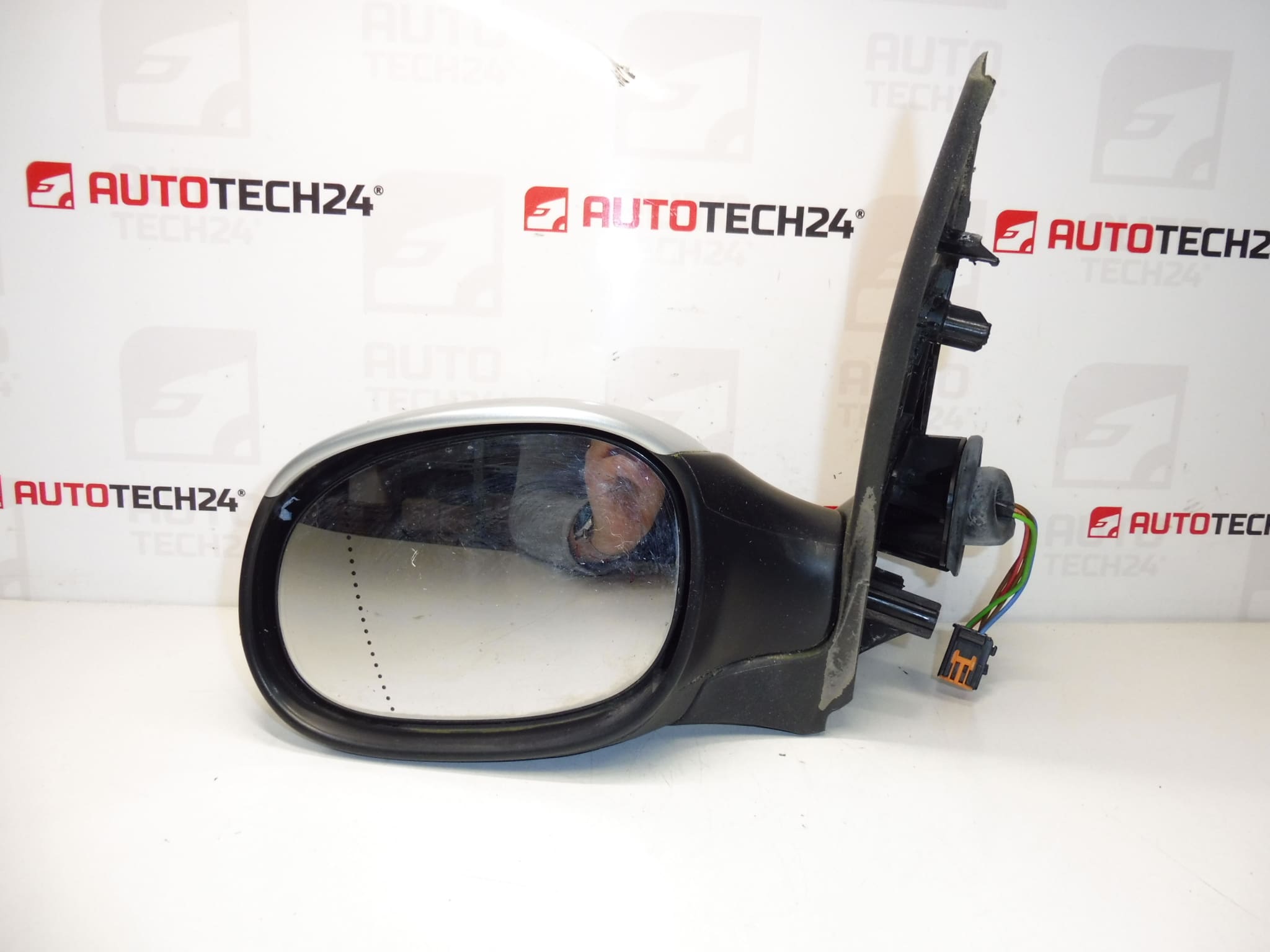 Rétroviseur électrique gauche EZRC Peugeot 206 96480953XT 8149KQ – Image 2