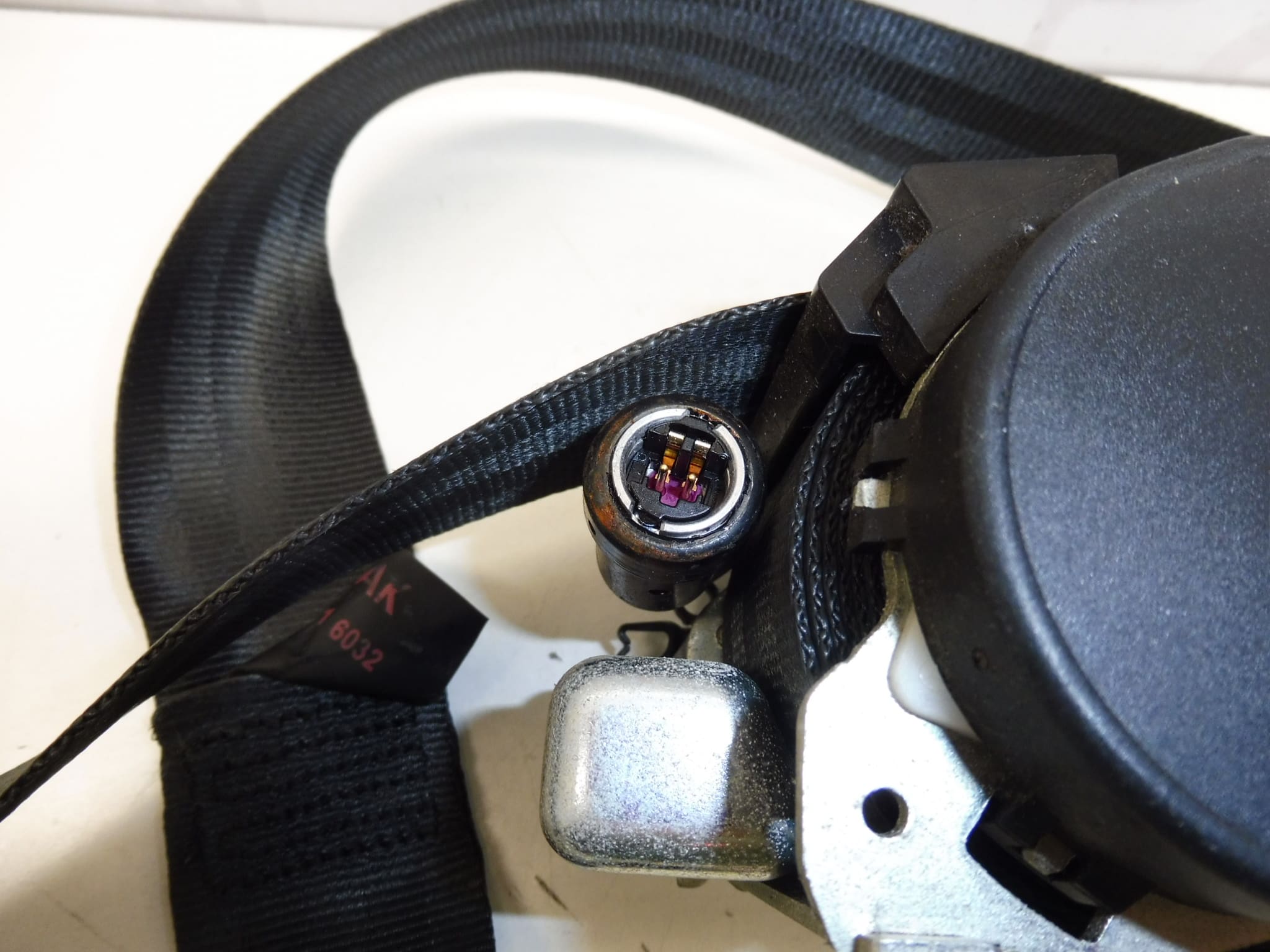 Ceinture de sécurité Citroën Peugeot 14007783XX 8974XE – Image 2