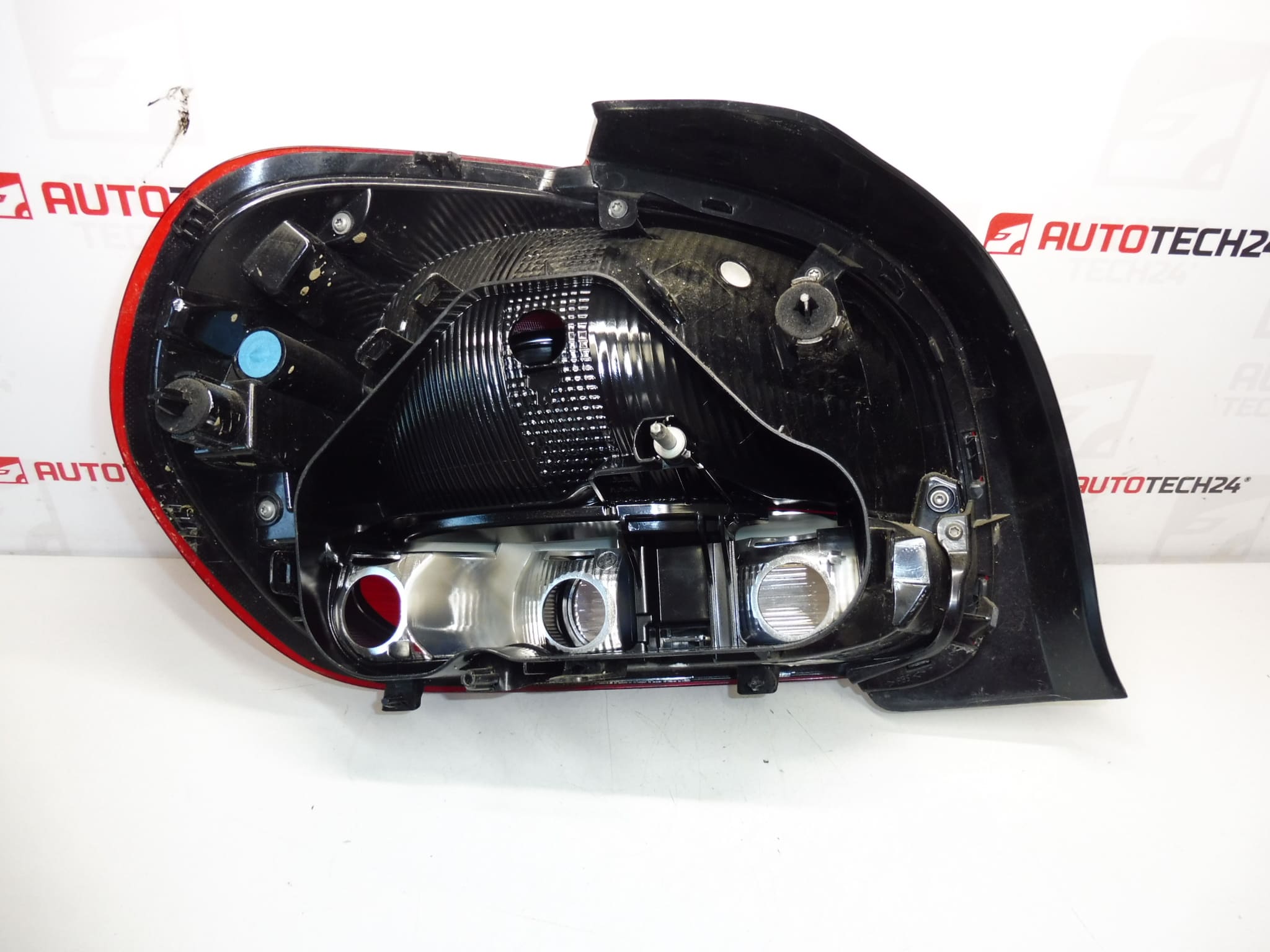 Arrière droit léger Citroën C3 III 9812257480 L90074666 – Image 2