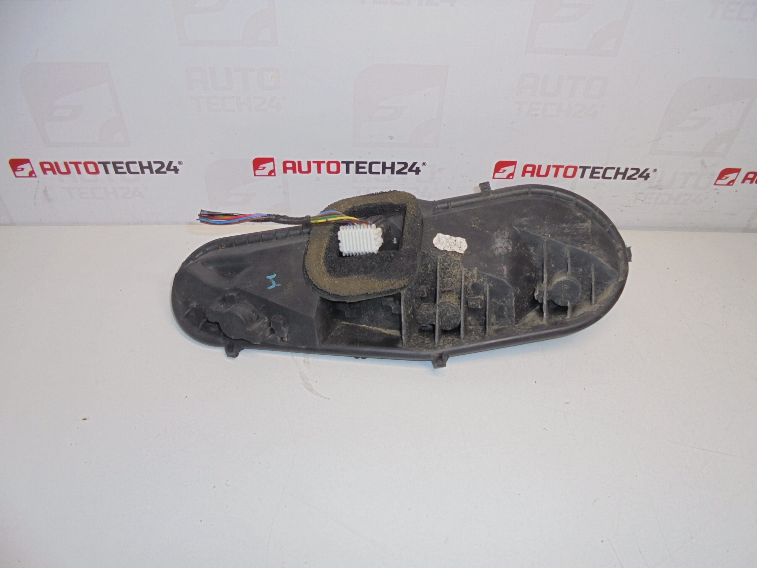 Base de boulon à lampe arrière droite avec Citroën C1 Peugeot 107 634681 Câble câble – Image 2