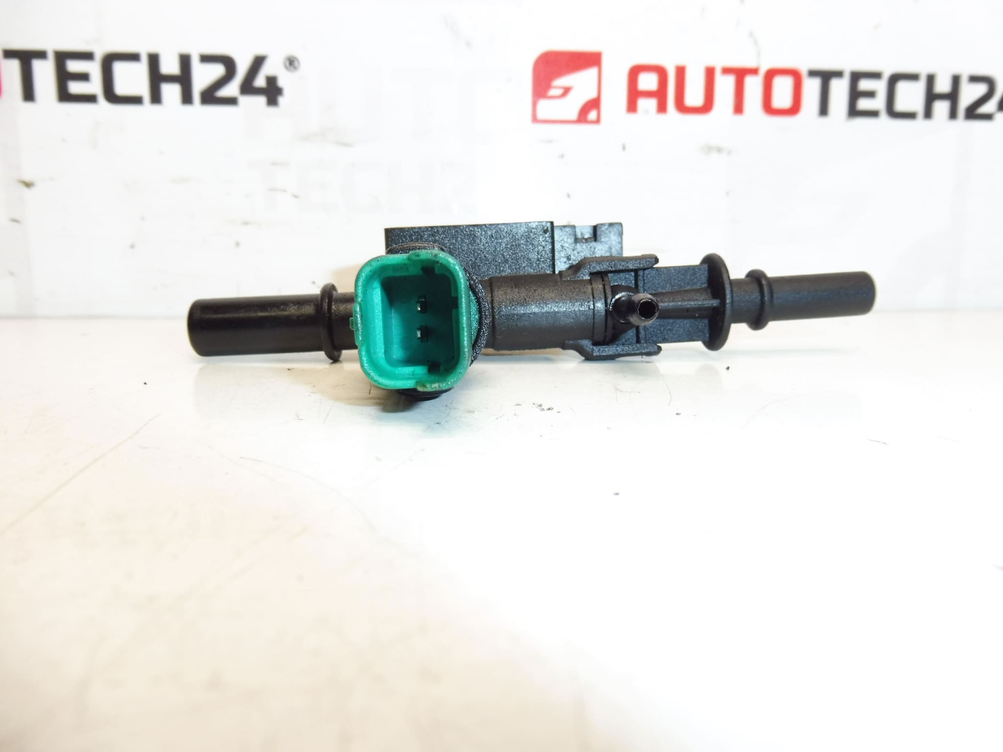 Capteur de température diesel 1.4 HDI 16V Citroën Peugeot 9306-010A 9306Z010 1920FH – Image 2