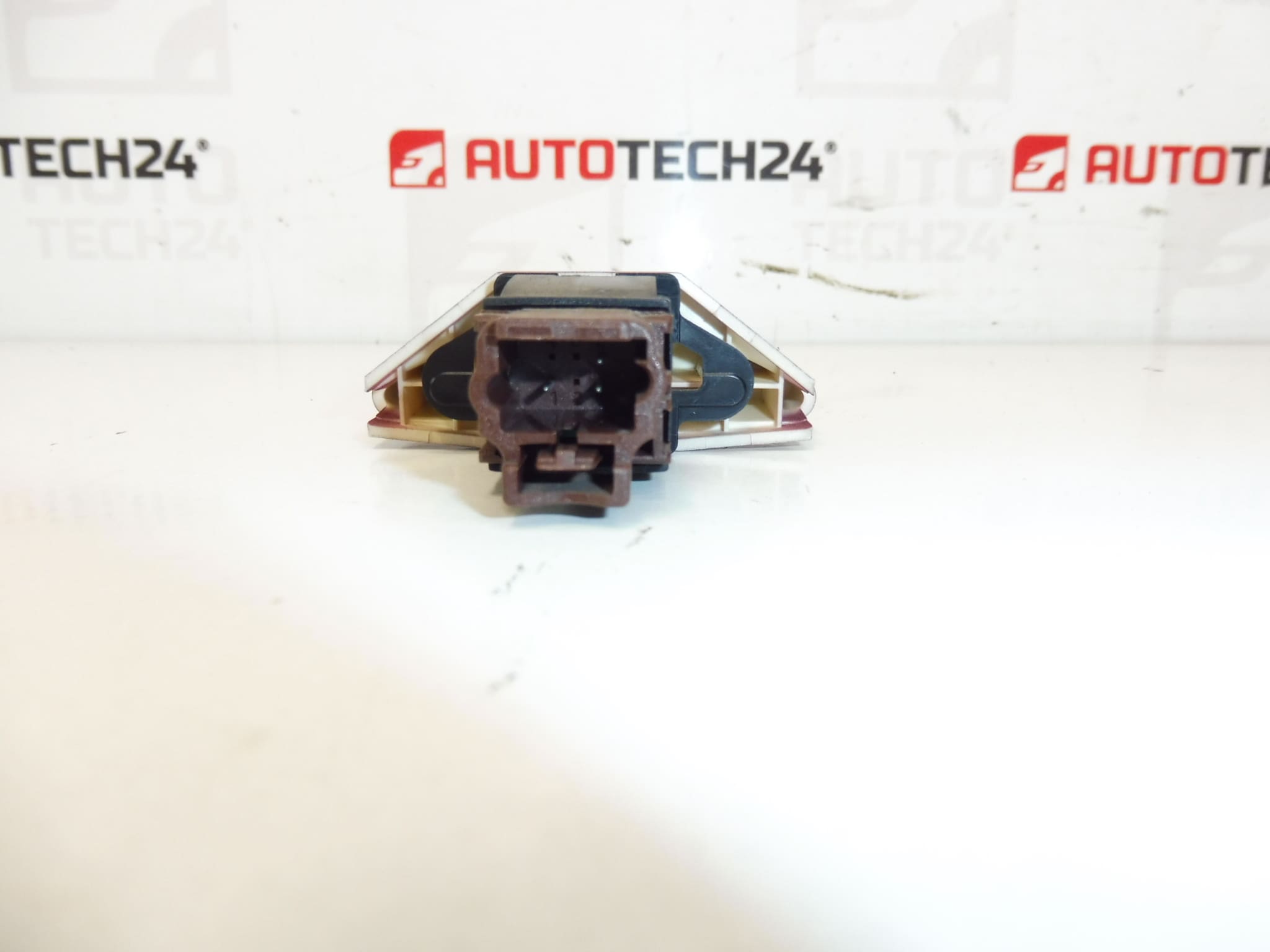Contrôleur de feux de détresse Citroën C5 96326950KR 6554A0 – Image 2