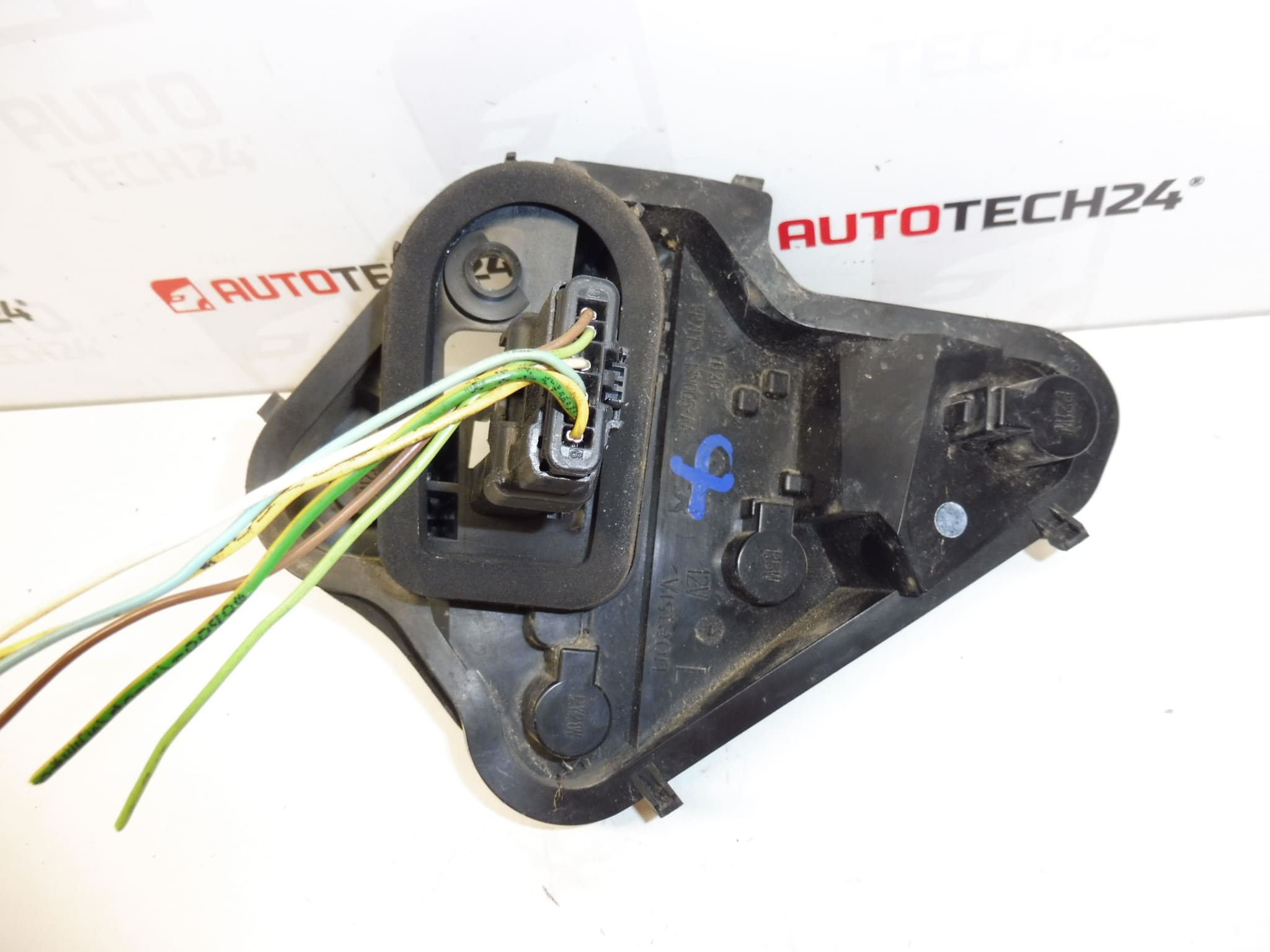 Douille feu arrière gauche avec faisceau Peugeot 207 SW 6350CT – Image 2