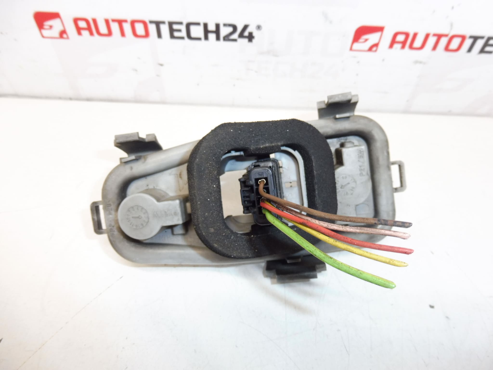 Partie de la lampe à droite arrière garde-boue Citroën C4 Picasso 9653547480 6351CA – Image 2
