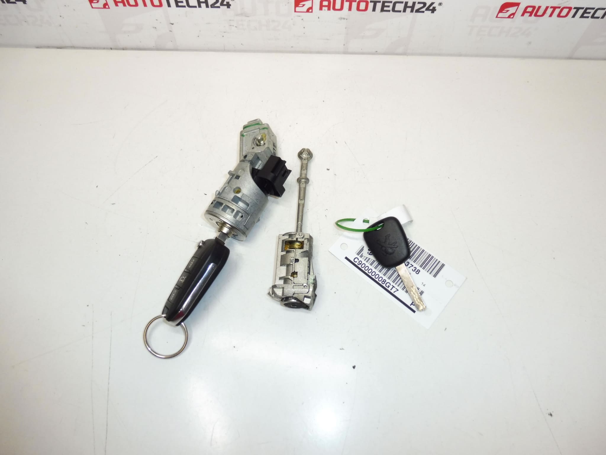 Serrure avec clé à distance Peugeot 301 9678792480