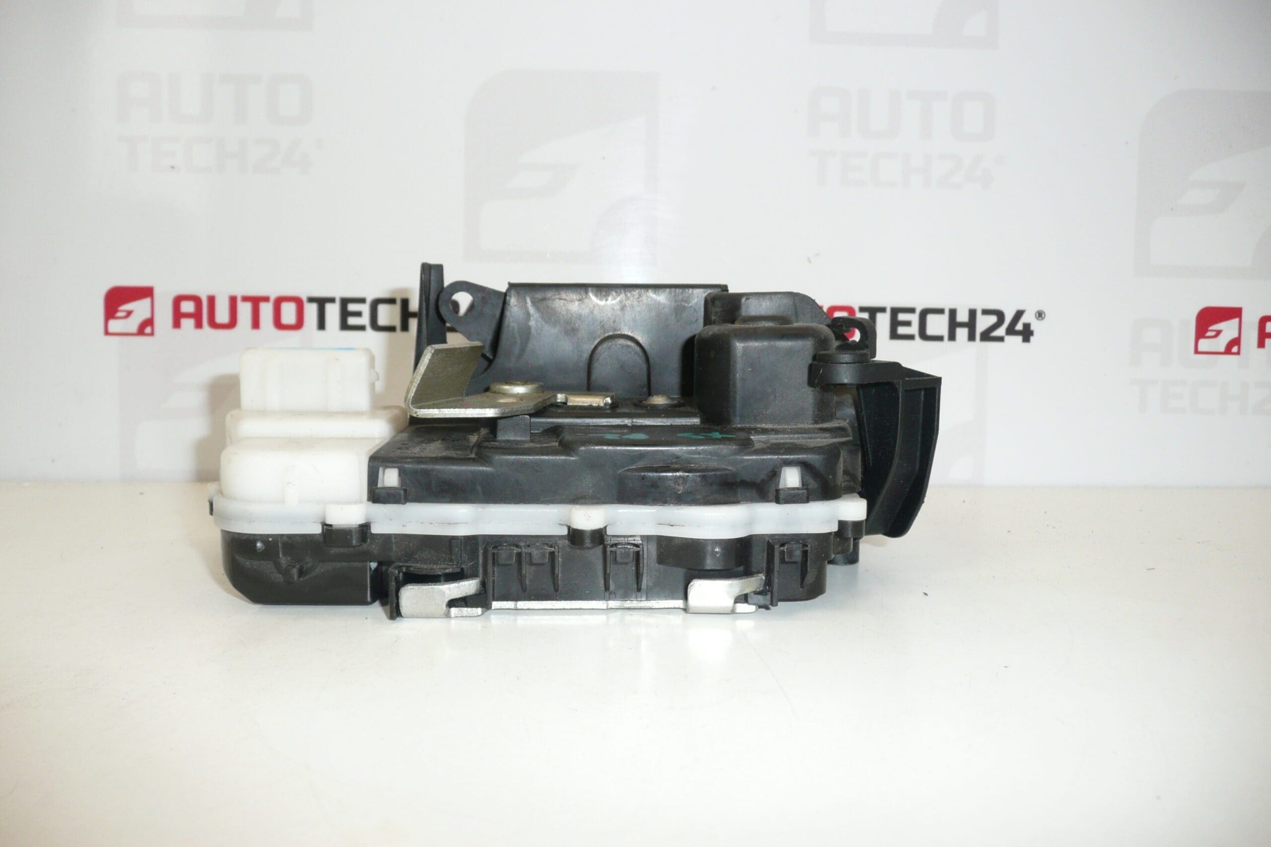 Serrure de porte arrière droite Citroën Xsara 913884 – Image 2