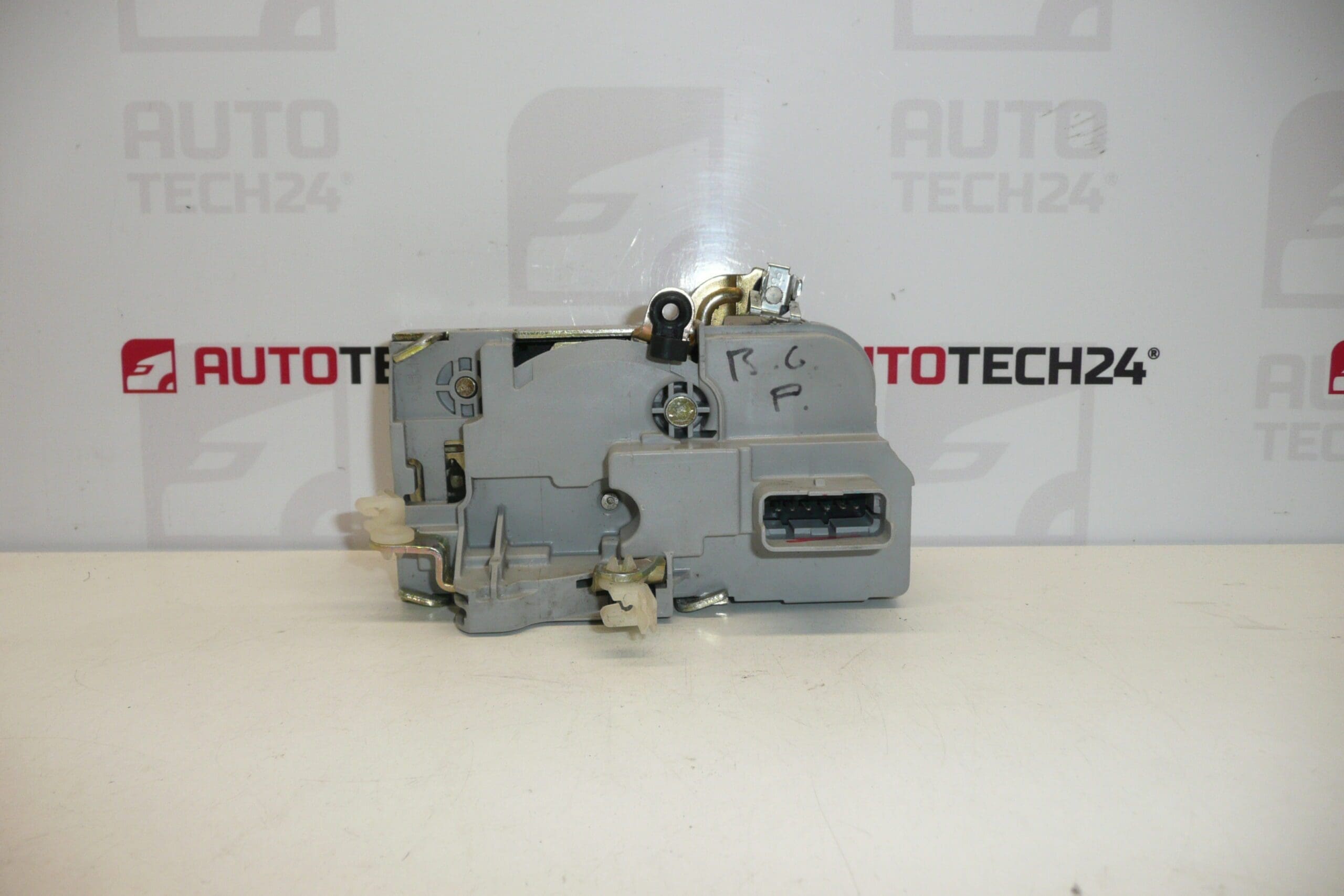 Serrure électrique de porte avant droite Citroën Berlingo 9136J4 – Image 2