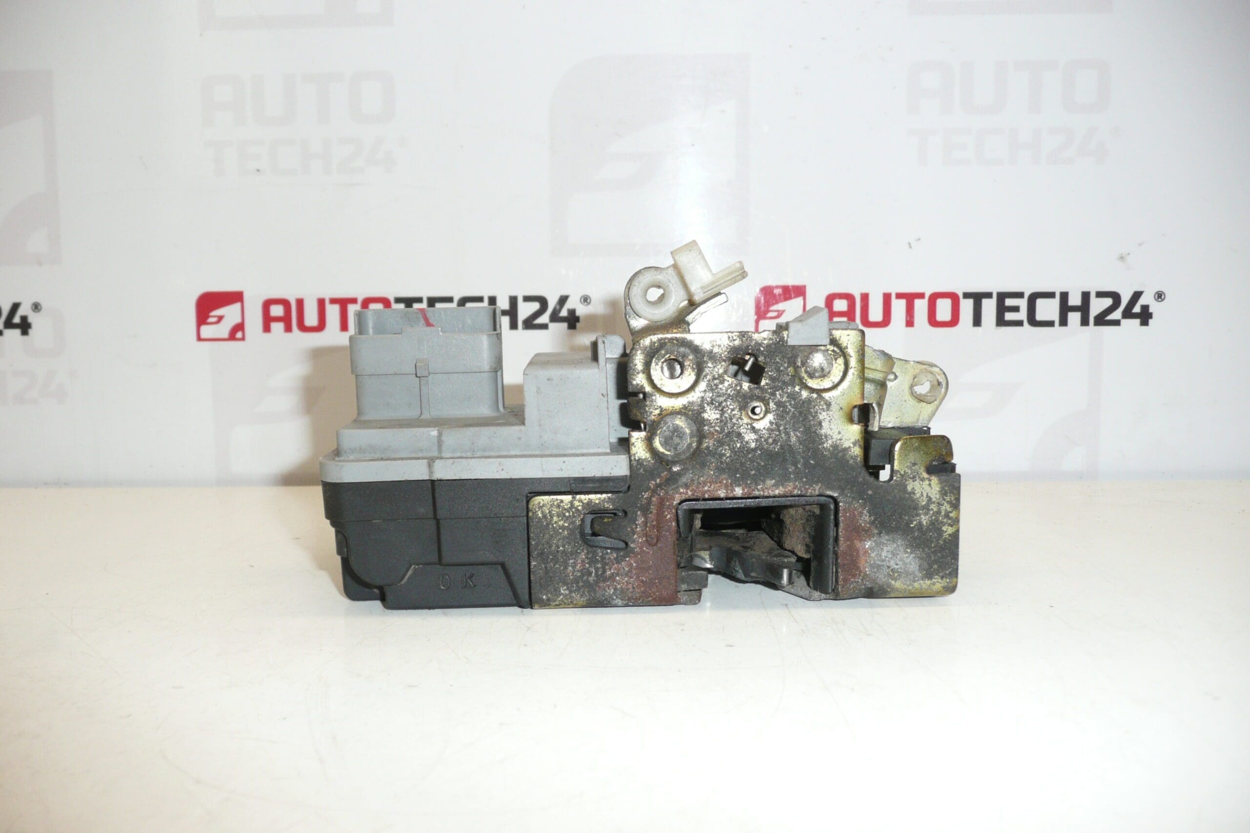 Serrure électrique de porte avant gauche Citroën Berlingo 9135H6 – Image 2