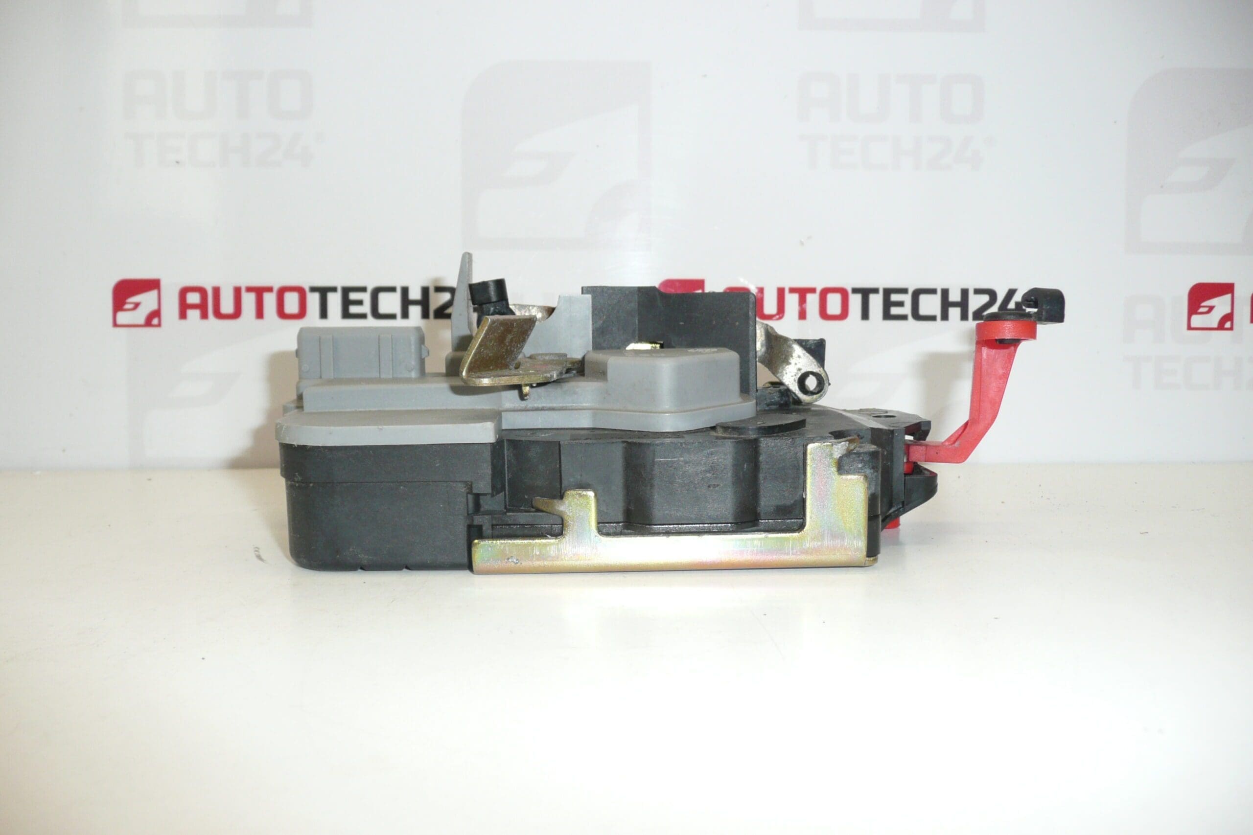 Serrure électrique porte arrière droite Citroën Xsara 913884 – Image 2