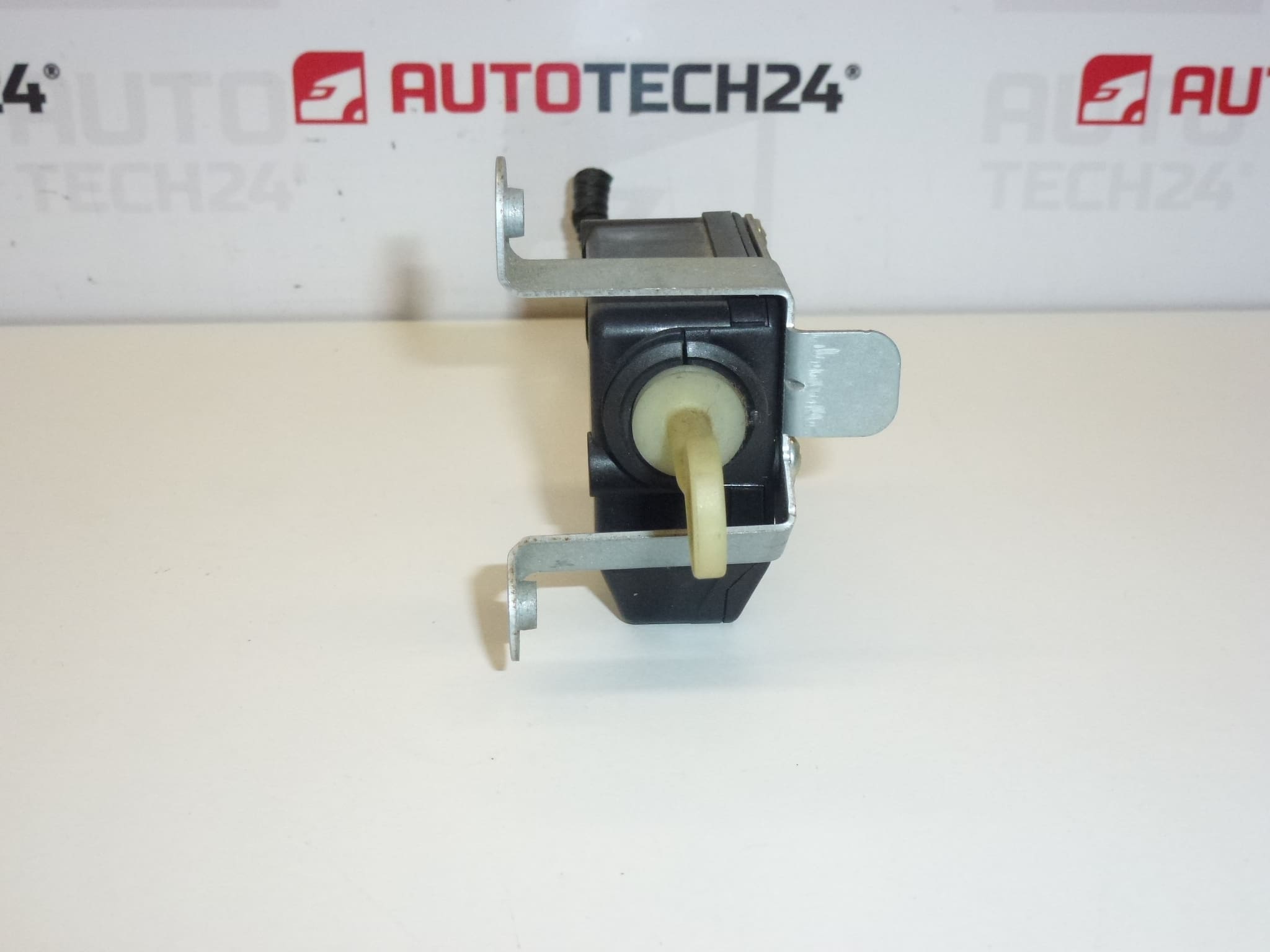 Servo verrouillage hayon Valeo 661528 – Image 2