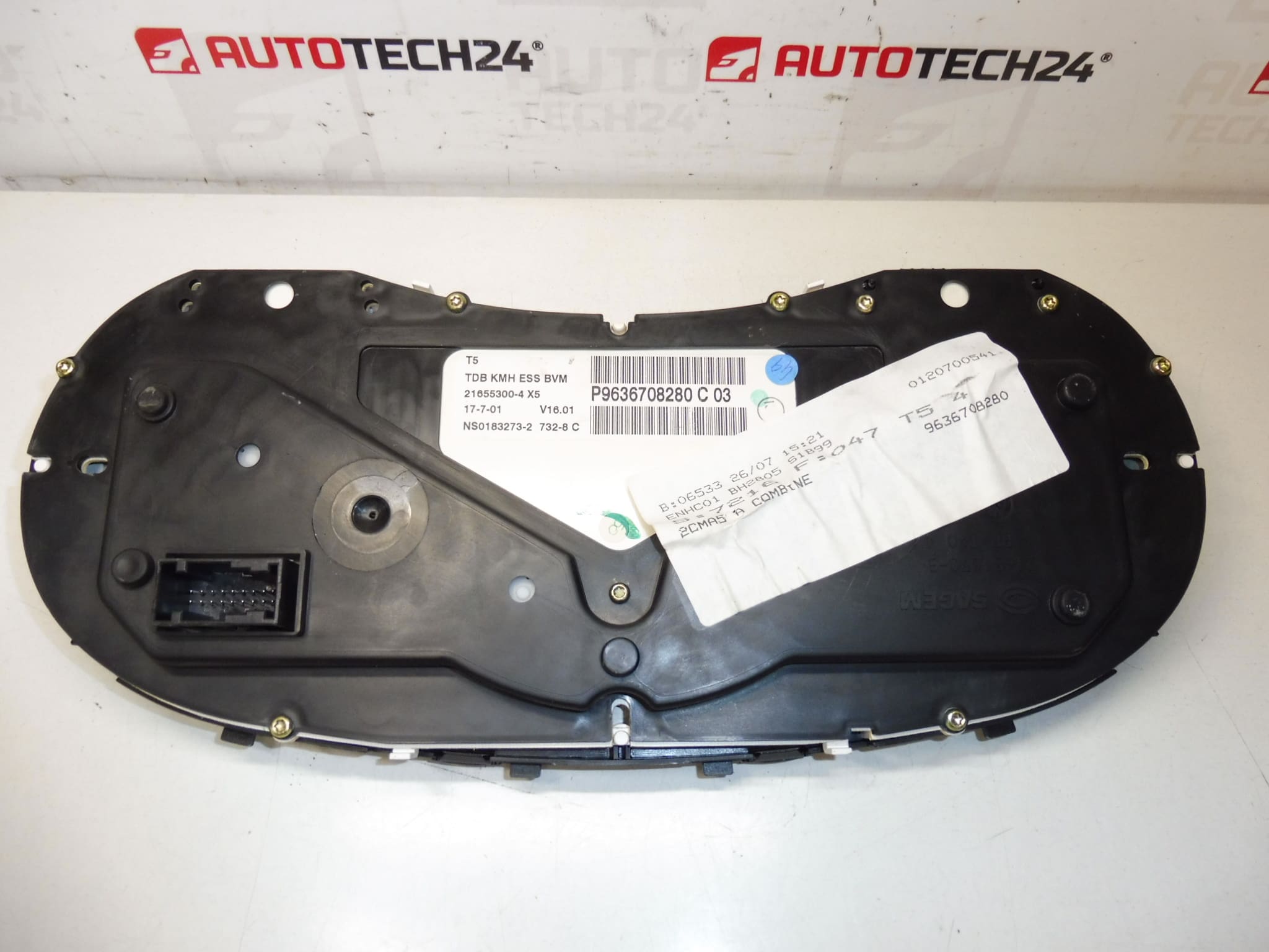 Tachymètre de Peugeot 307 kilométrage 198 000 km 9636708280 6103F7 – Image 2