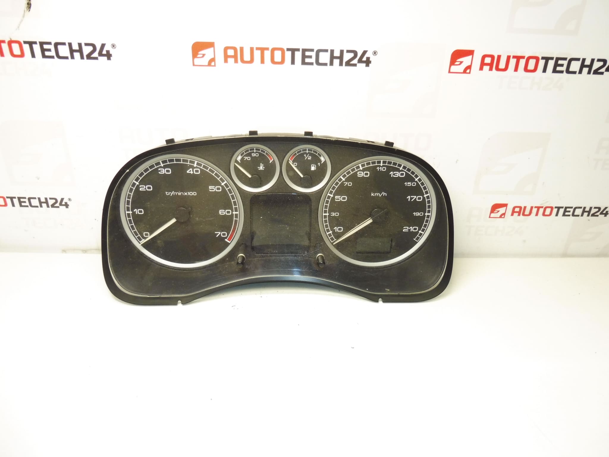 Tachymètre de Peugeot 307 kilométrage 198 000 km 9636708280 6103F7