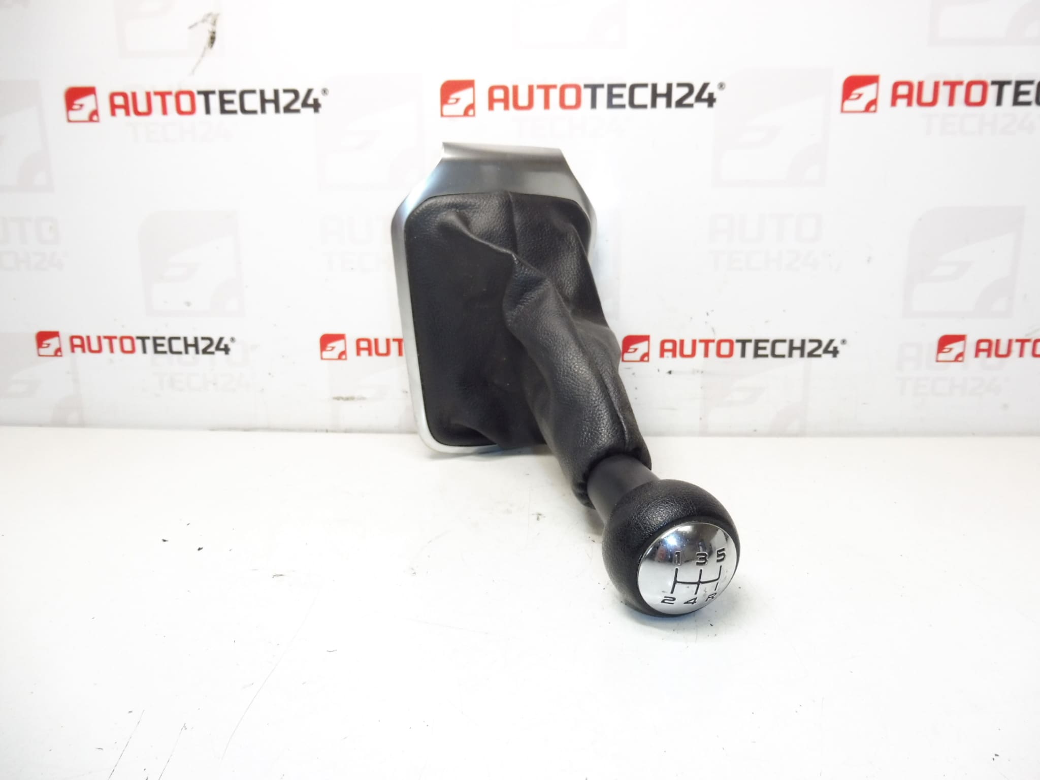 Levier de Vitesses Peugeot 301 et Citroën C-Elysée 2403CN 96748353VV 16088723ZD