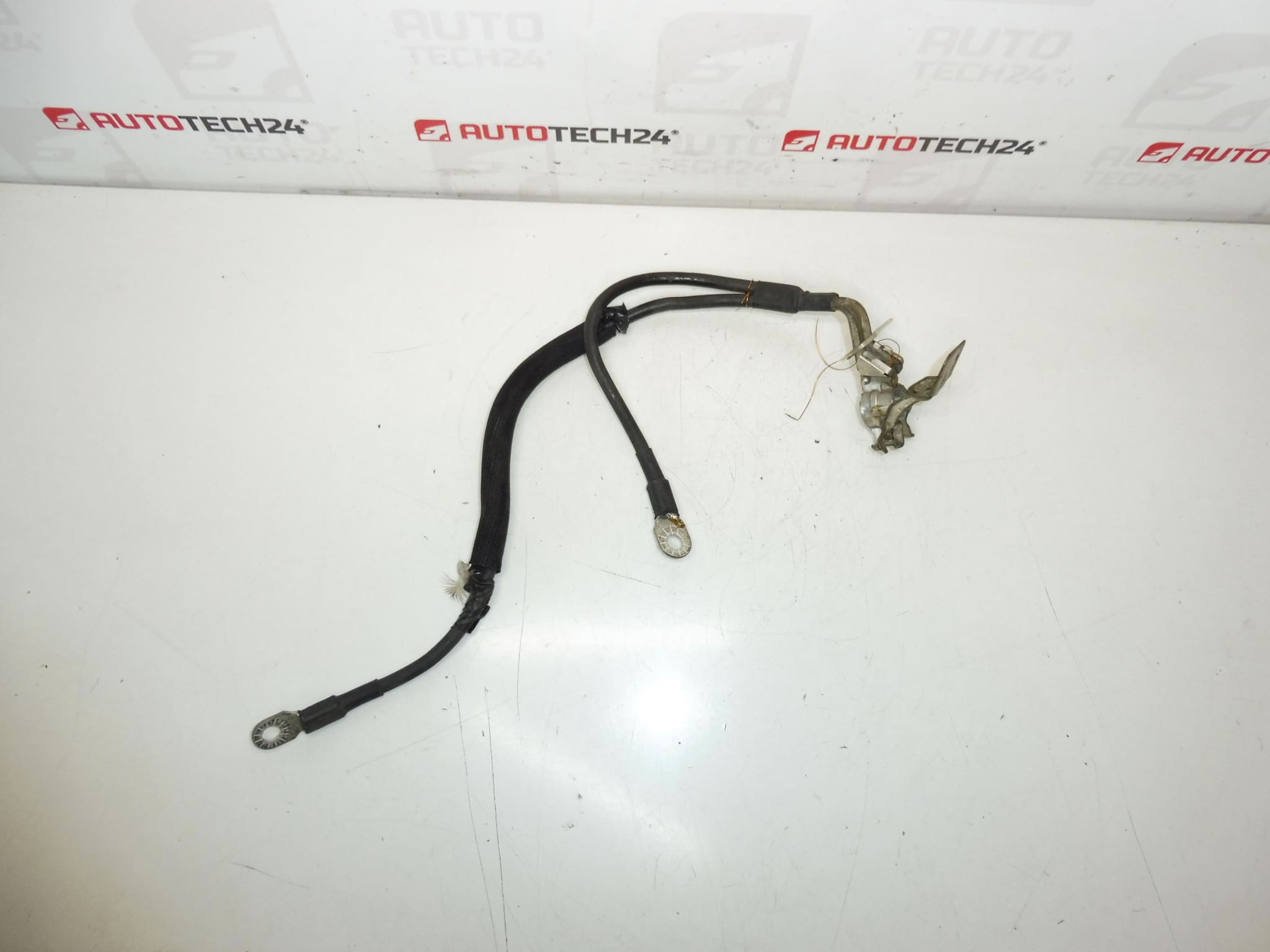 Faisceau moteur positif Citroën Peugeot 5642ZV