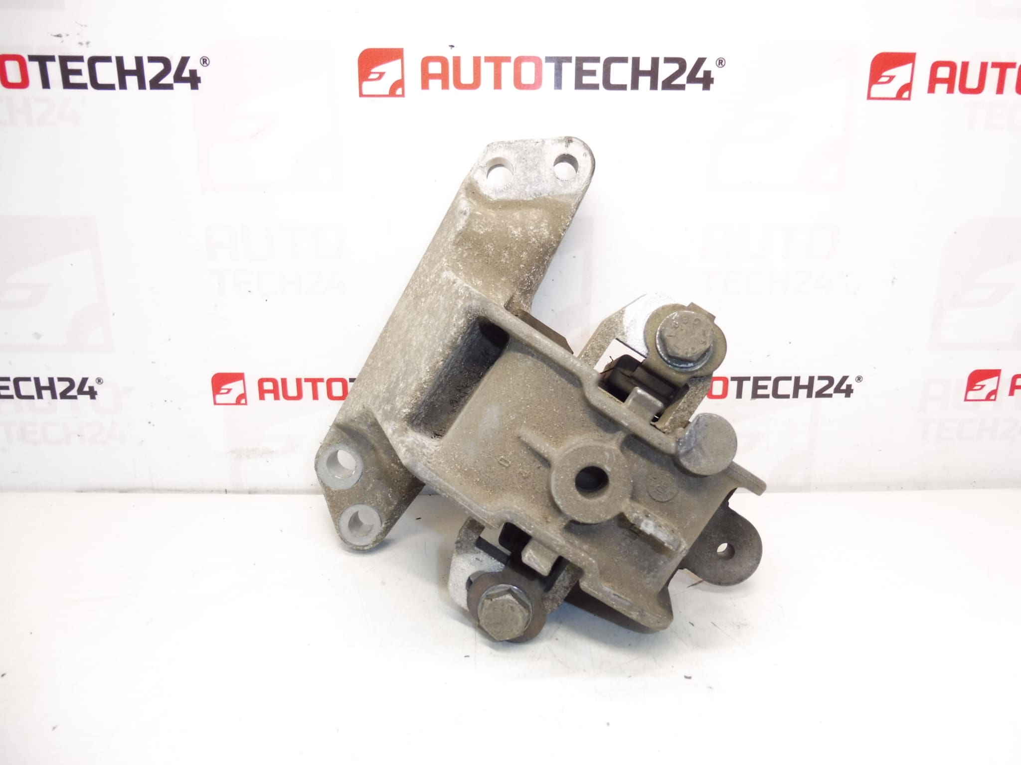 Support moteur gauche Citroën Peugeot 181394