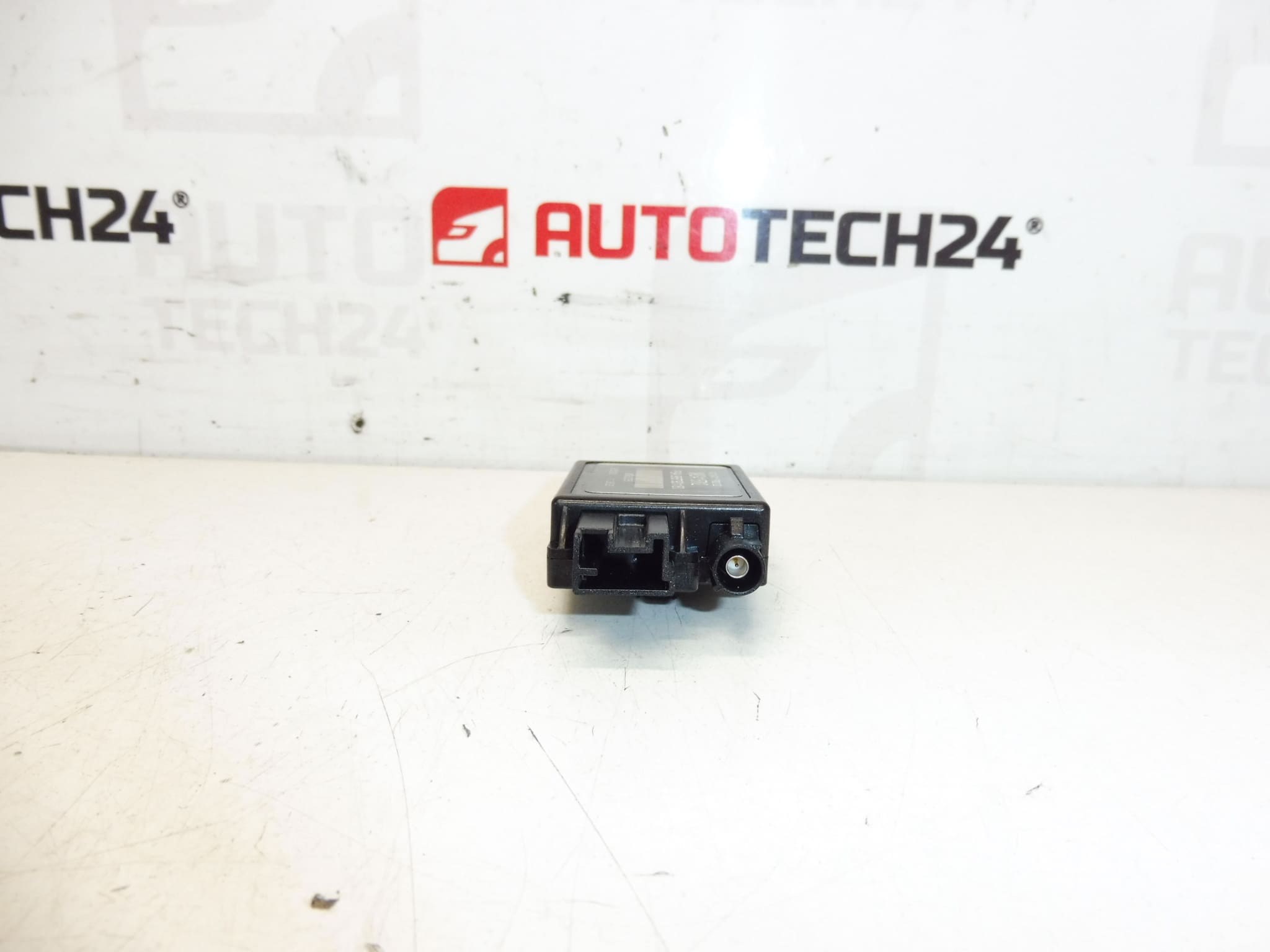 Module d'antenne Peugeot 207 9657931180 6561HQ – Image 2