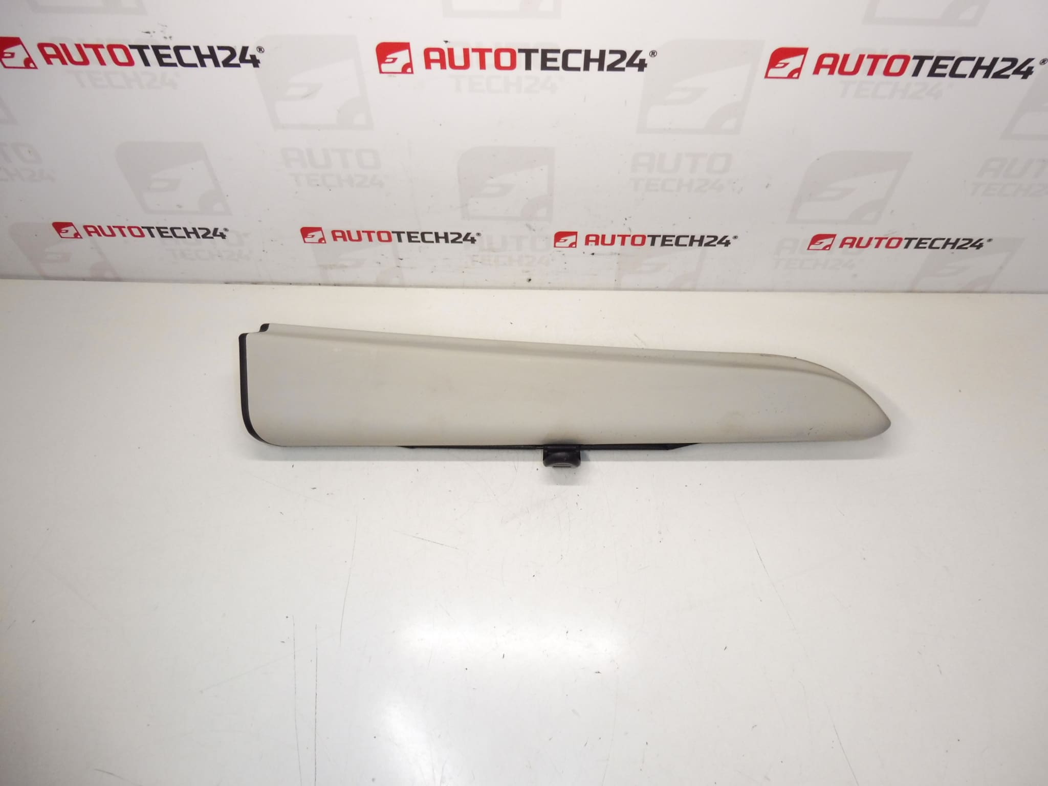 Pare-soleil latéral pour Porte Arrière Droite Citroën C3 Picasso 96825511BJ