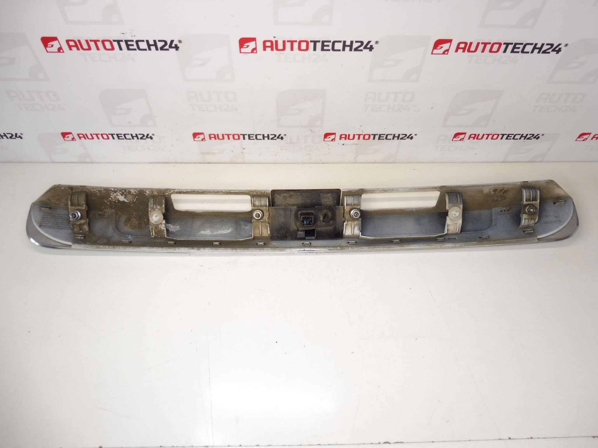 Poignée De Hayon Arrière Citroën C3 Picasso EWPB 9684450277 8742X1 – Image 2