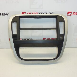 Cadre de radio pour Citroën C2 et C3 9653074277 8211TH