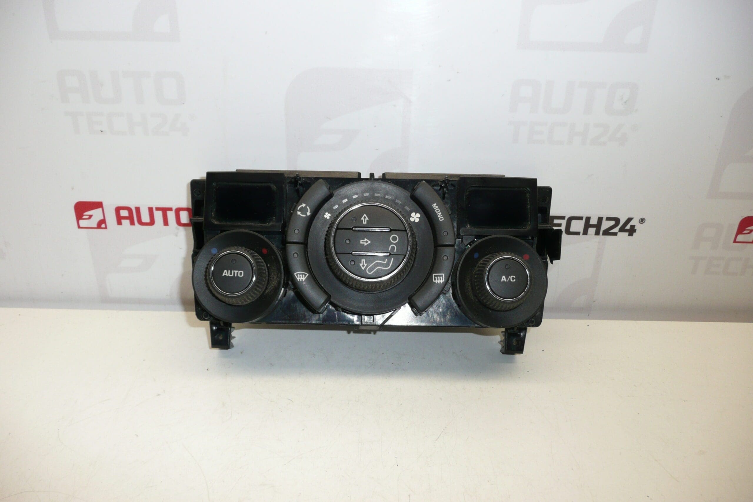 Commande de chauffage et de climatisation pour Peugeot 308 96850724XT 6452J4