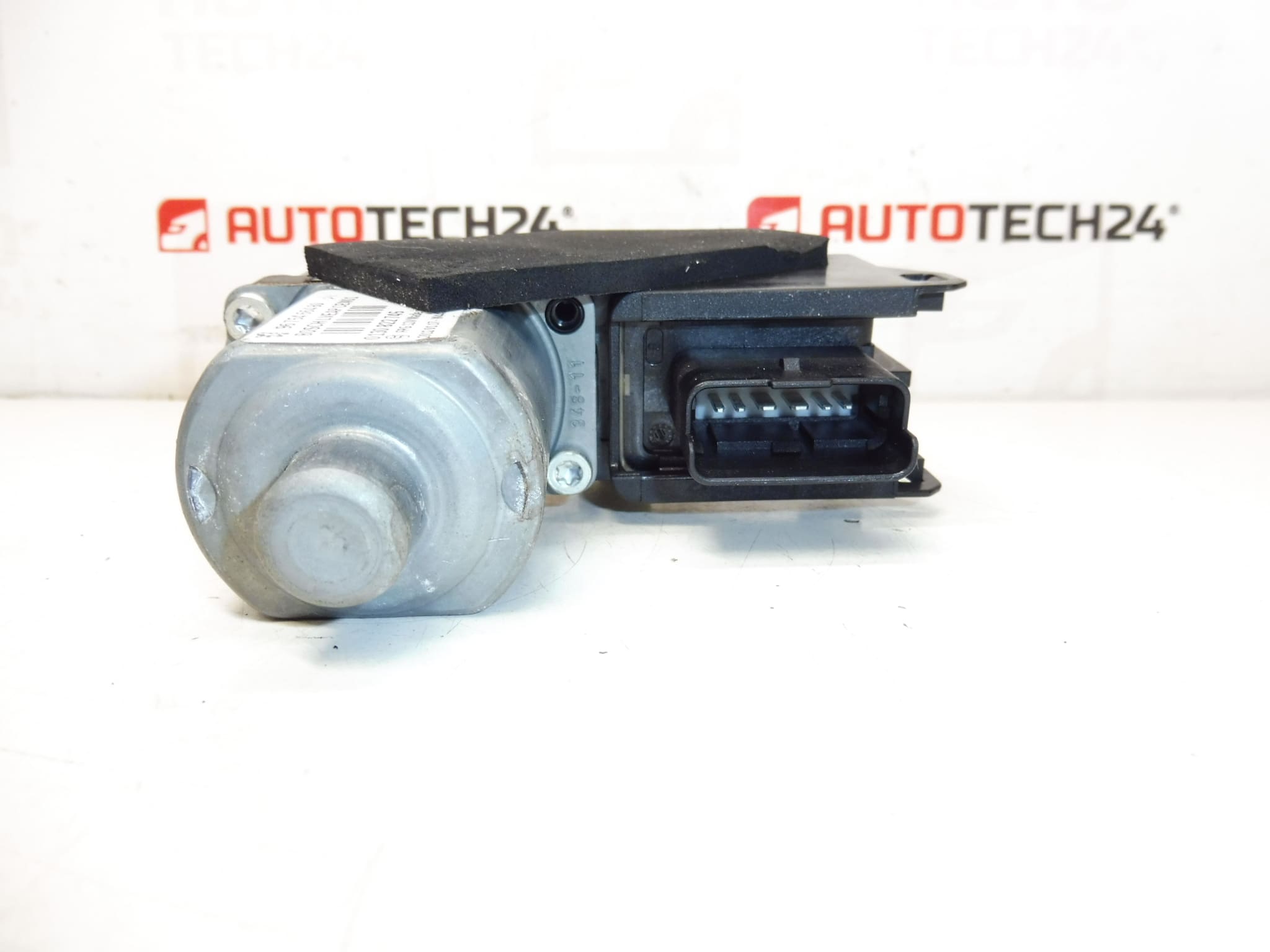 Moteur enrouleur de lunette arrière gauche Peugeot 308 9675466480 – Image 2
