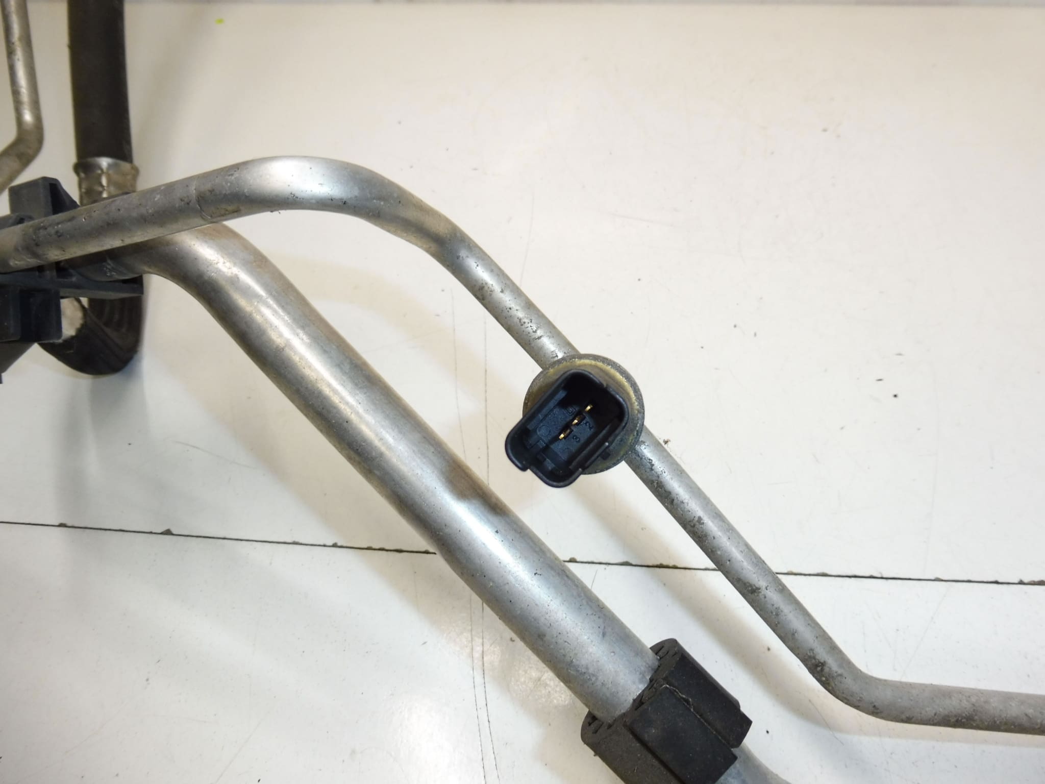 Tuyau climatique Citroen Peugeot 9658201480 647742 – Image 2